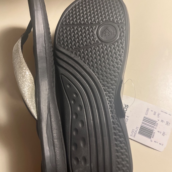 Adidas flip flops - Picture 2 of 5